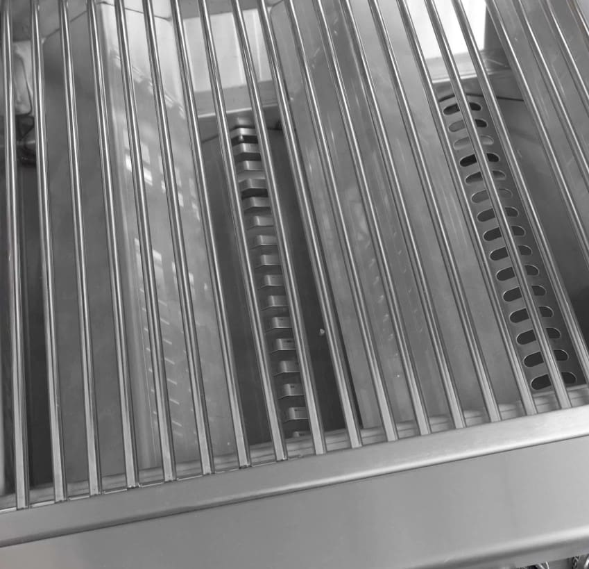 Lion Premium Grills L60000 32-Inch 4-Burner Stainless Steel Built-In Grill - Image 4